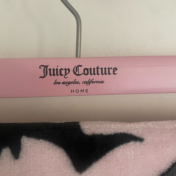 Juicy Couture Halloween Black Grey Pink Bows Skulls Bats Blanket 60x70 oversized - Picture 5 of 5